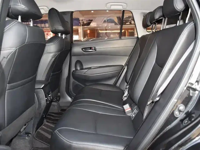 Toyota Corolla Cross — Фото автомобиля 11
