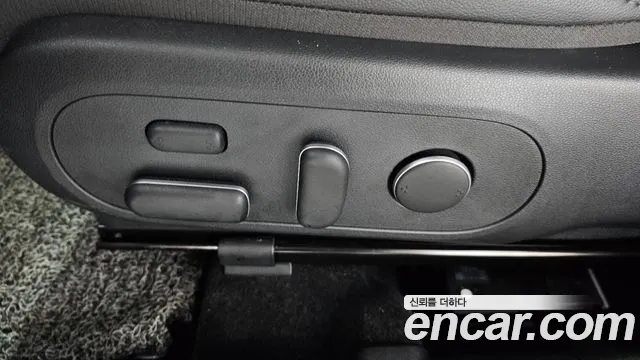 Hyundai Kona Kona (SX2) Бензин 1.6 турбо 2WD — Фото автомобиля 25