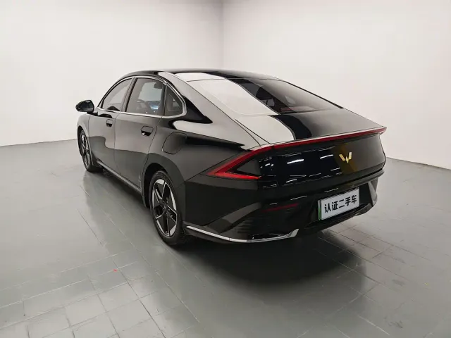 Wuling Starlight — Фото автомобиля 5