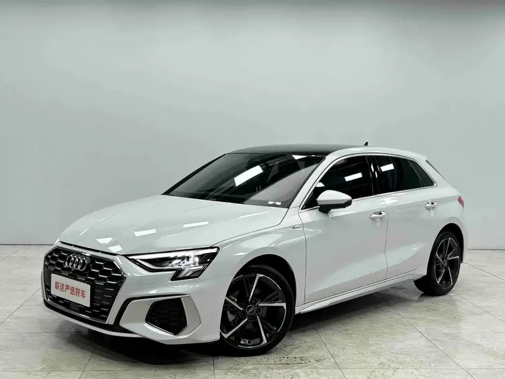 Audi Audi A3 2023 Sportback 35 TFSI Fashion Sport — Фото автомобиля 2