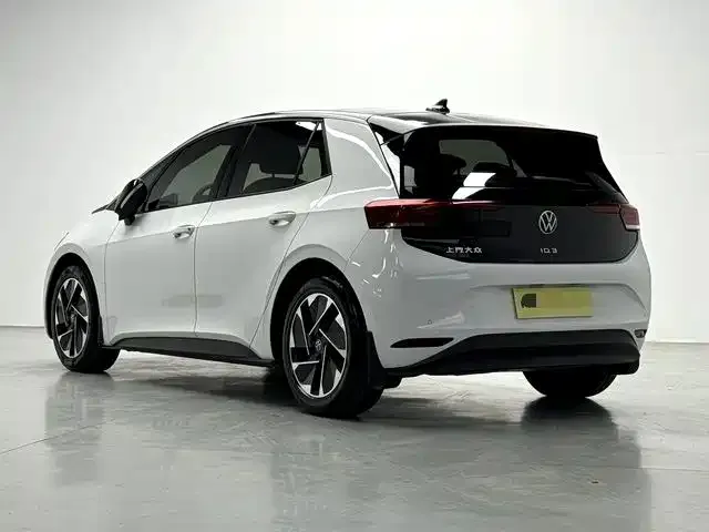 Volkswagen ID.3 — Фото автомобиля 7