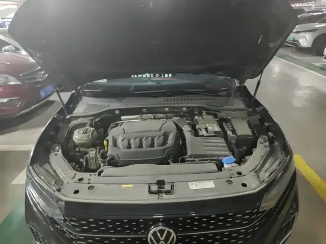 Volkswagen Passat — Фото автомобиля 23