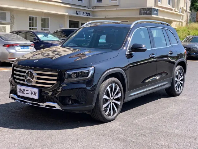 Фотография автомобиля — Mercedes-Benz GLB-Class