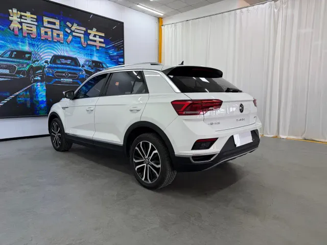 Volkswagen T-Roc — Фото автомобиля 4
