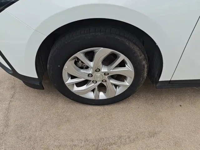 Buick Velite 6 — Фото автомобиля 22