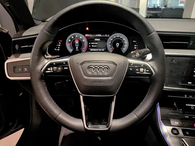 Audi A6L — Фото автомобиля 6