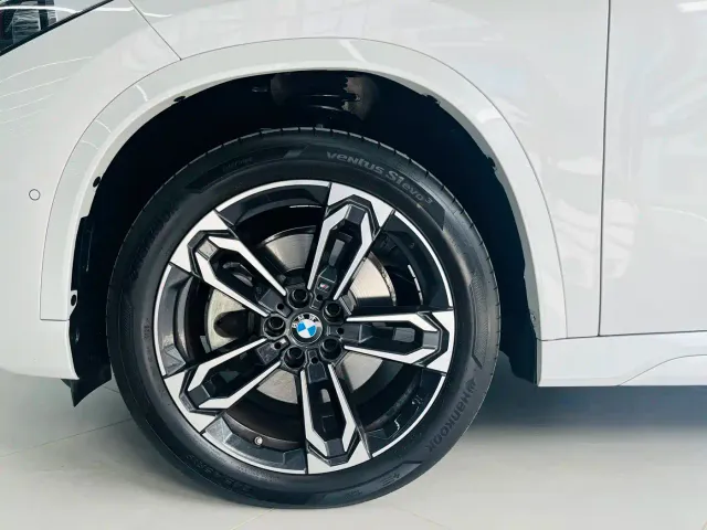 BMW X1 — Фото автомобиля 5