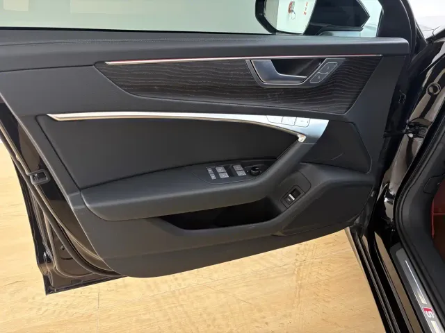 Audi A6L — Фото автомобиля 10