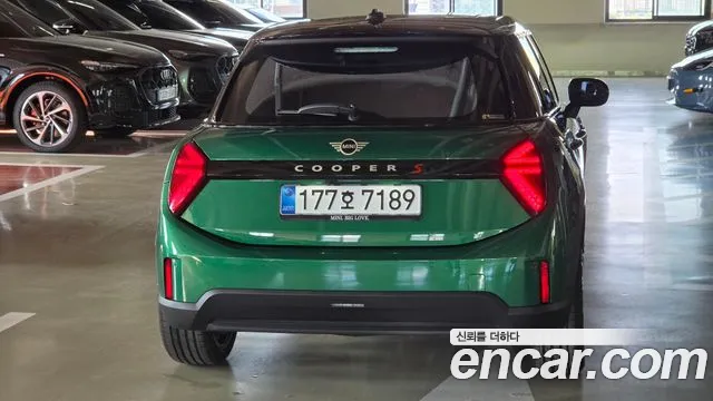 Mini Cooper — Фото автомобиля 4