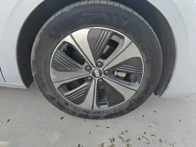 Geely Galaxy A7 EV — Фото автомобиля 25