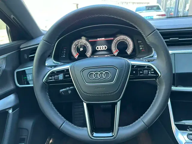 Audi A6L — Фото автомобиля 10