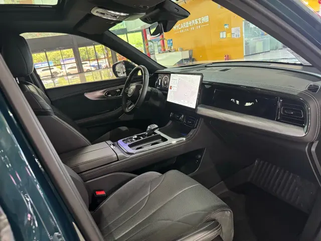 GAC Trumpchi ES9 — Фото автомобиля 10