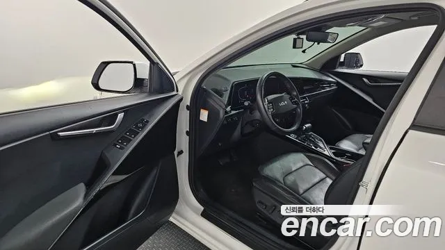 Kia Niro The All New — Фото автомобиля 10
