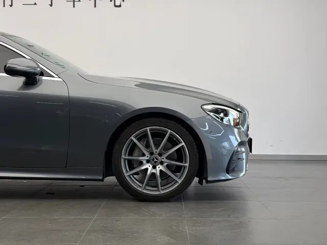 Mercedes-Benz E-Class — Фото автомобиля 18