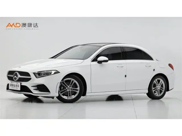 Фотография автомобиля — Mercedes-Benz A-Class