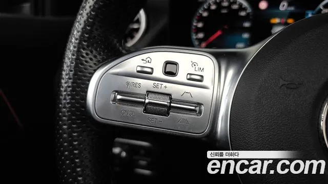 Mercedes-Benz EQA — Фото автомобиля 13
