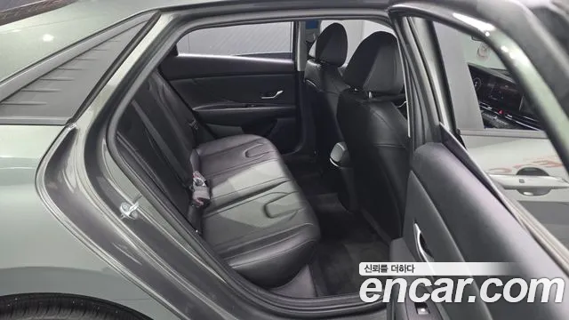 Hyundai AVANTE Avante (CN7) — Фото автомобиля 11