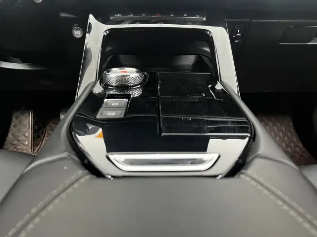 Haval H6 — Фото автомобиля 13