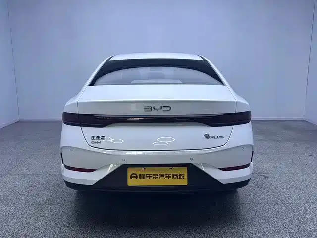 BYD Qin PLUS 2026 Model DM-i 210KM Progressive Edition — Фото автомобиля 6