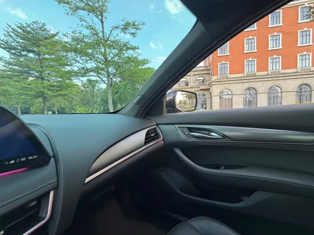 Cadillac CT5 — Фото автомобиля 25
