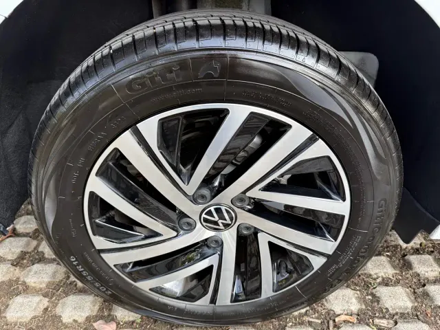 Volkswagen Lavida — Фото автомобиля 14