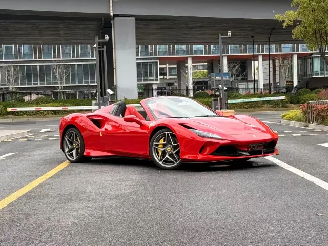 Ferrari F8 — Фото автомобиля 3