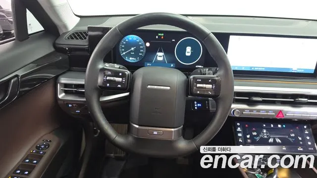 Hyundai Grandeur Grandeur (GN7) 2.5 Бензин 2WD — Фото автомобиля 13