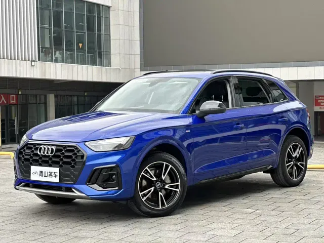 Фотография автомобиля — Audi Q5L