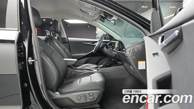 Kia Niro Niro (New) — Фото автомобиля 15