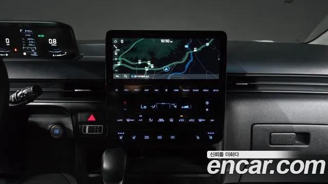 Hyundai Staria Staria 4WD Tourer 9 мест — Фото автомобиля 13