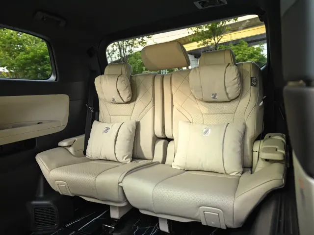 Toyota Alphard — Фото автомобиля 21