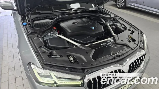 BMW 5-Series — Фото автомобиля 6