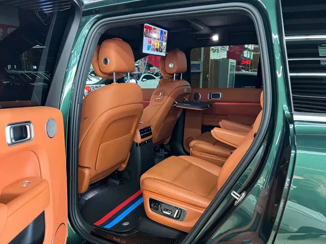 Li Auto L9 — Фото автомобиля 6