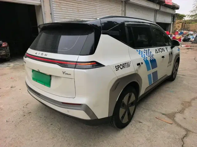 GAC Aion Y — Фото автомобиля 6