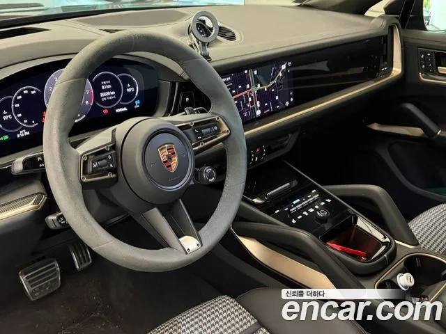 Porsche Cayenne — Фото автомобиля 7