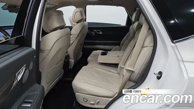 Genesis GV80 — Фото автомобиля 16