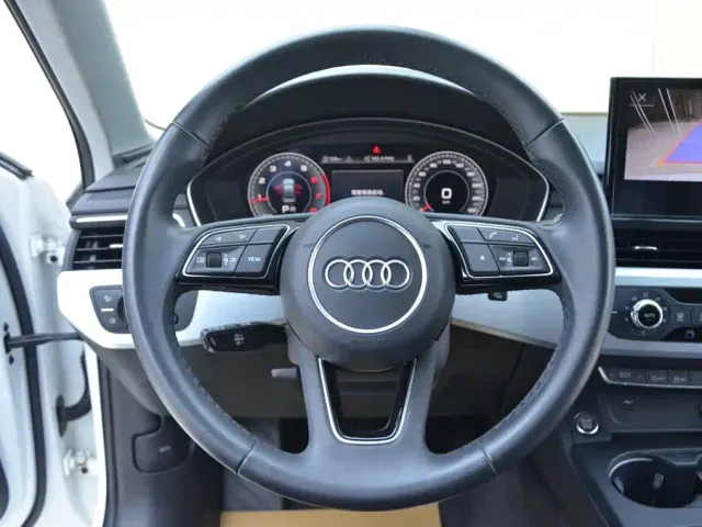 Audi A4L — Фото автомобиля 6