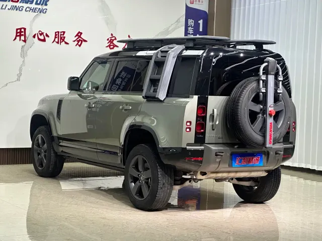 Land Rover Land Rover Defender 2023 Model 110 3.0T P400 X-DYNAMIC HSE — Фото автомобиля 6