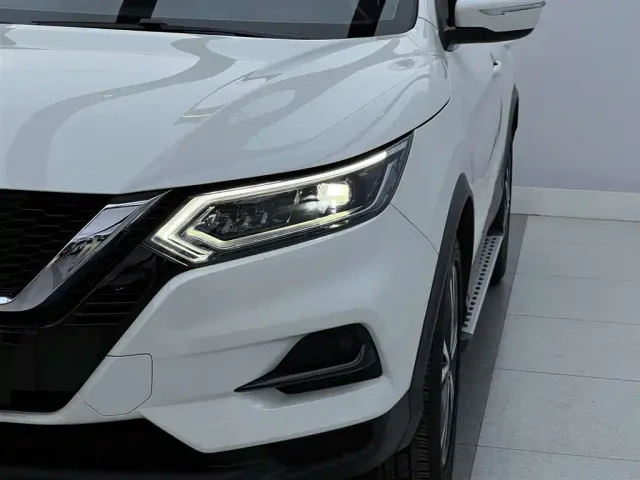 Nissan Qashqai — Фото автомобиля 4