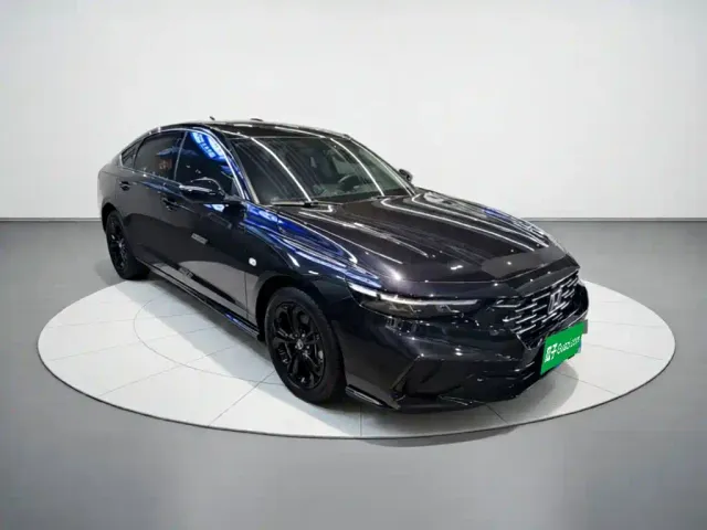 Honda Accord — Фото автомобиля 3