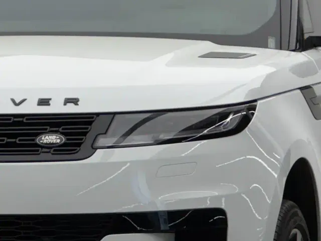 Land Rover Range Rover Sport — Фото автомобиля 3