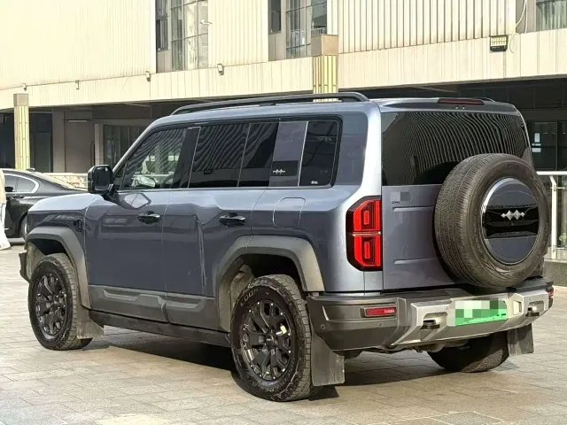 BYD FangChengBao Leopard 5 — Фото автомобиля 10