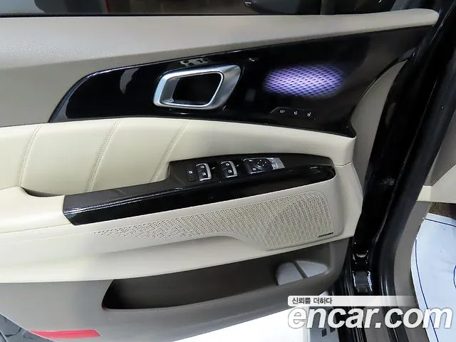 Kia Canival Carnival 4 поколение 7 мест Hi-Limousine — Фото автомобиля 12