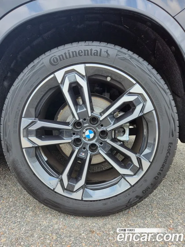BMW X1 U11 — Фото автомобиля 10