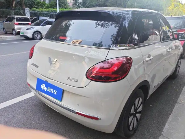 Wuling Bingo — Фото автомобиля 3