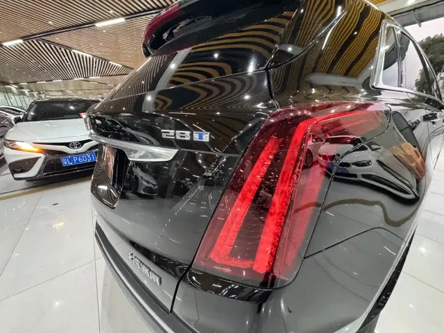 Cadillac XT5 — Фото автомобиля 28