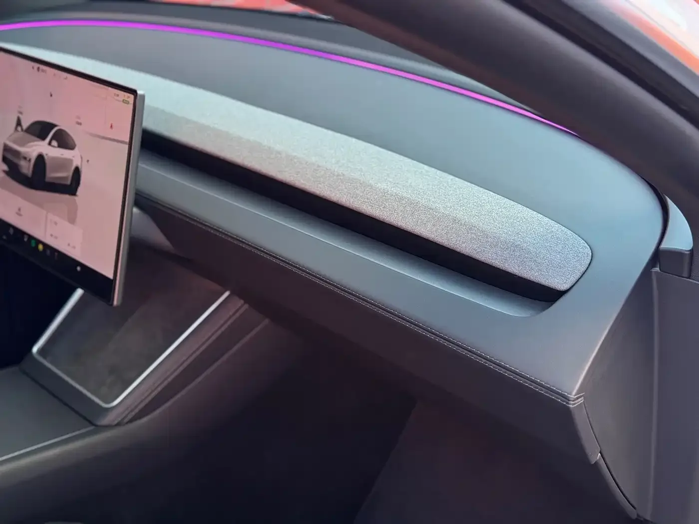 Tesla Model Y 2026 Rear-Wheel Drive — Фото автомобиля 15