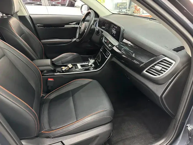 Kia Seltos — Фото автомобиля 9