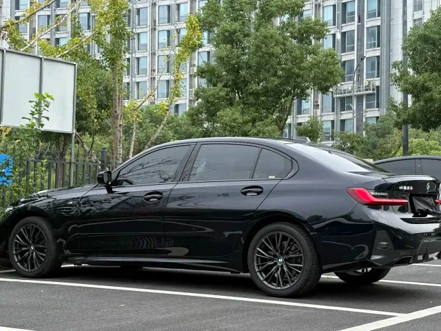 BMW 3 Series — Фото автомобиля 7