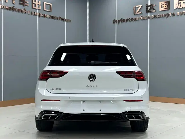 Volkswagen Golf — Фото автомобиля 4